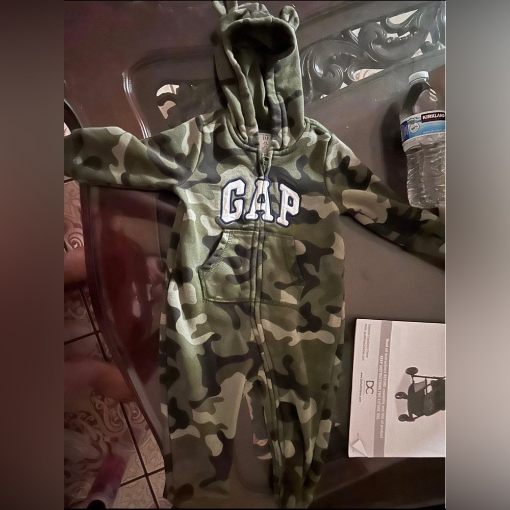 Gap onesie